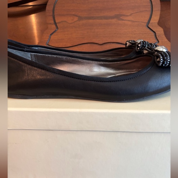 Coach Delores Sheep Black Leather Flats with Decorative Bow - Picture 3 of 10